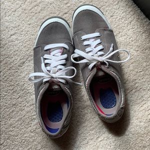 Dr. Scholl’s grey sneakers